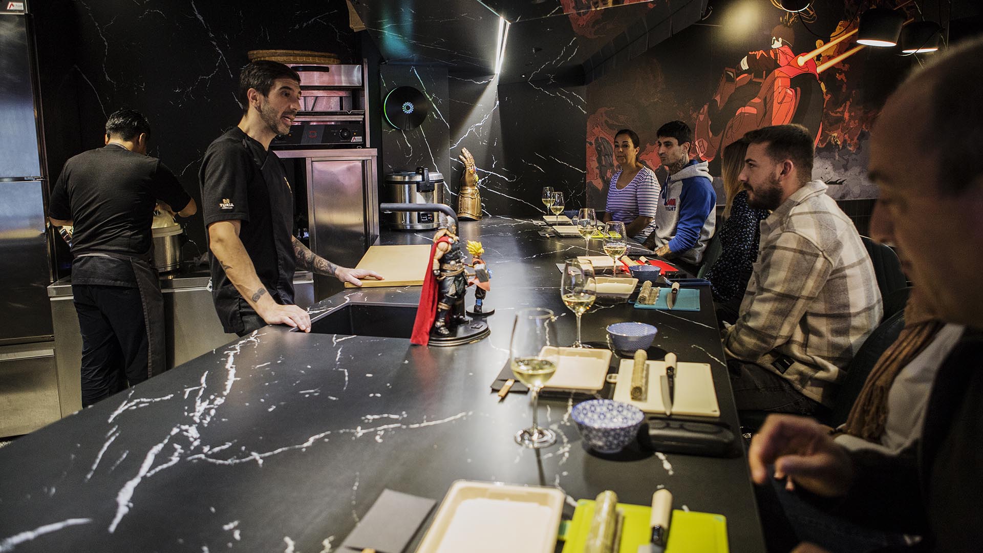 Visit València firma un convenio con Cáritas