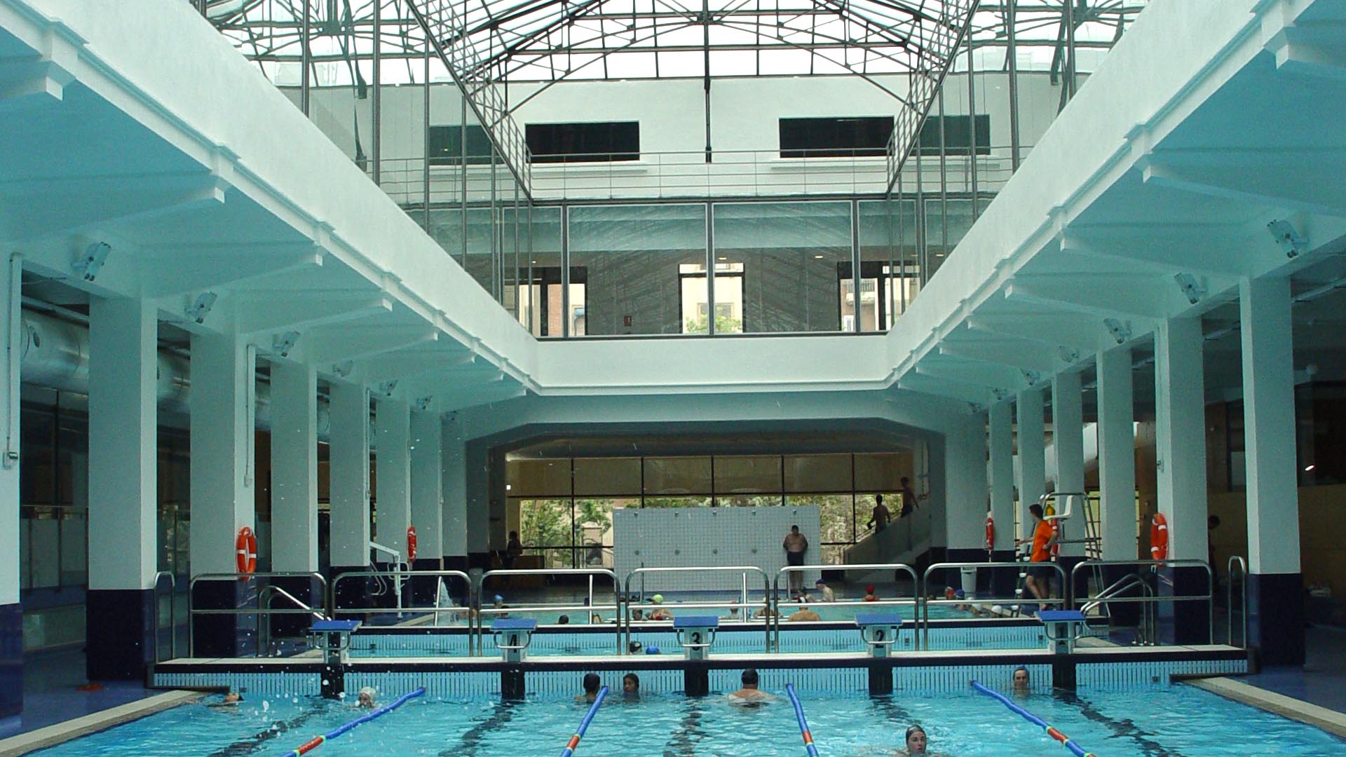 rehabilitación del complejo deportivo de Abastos