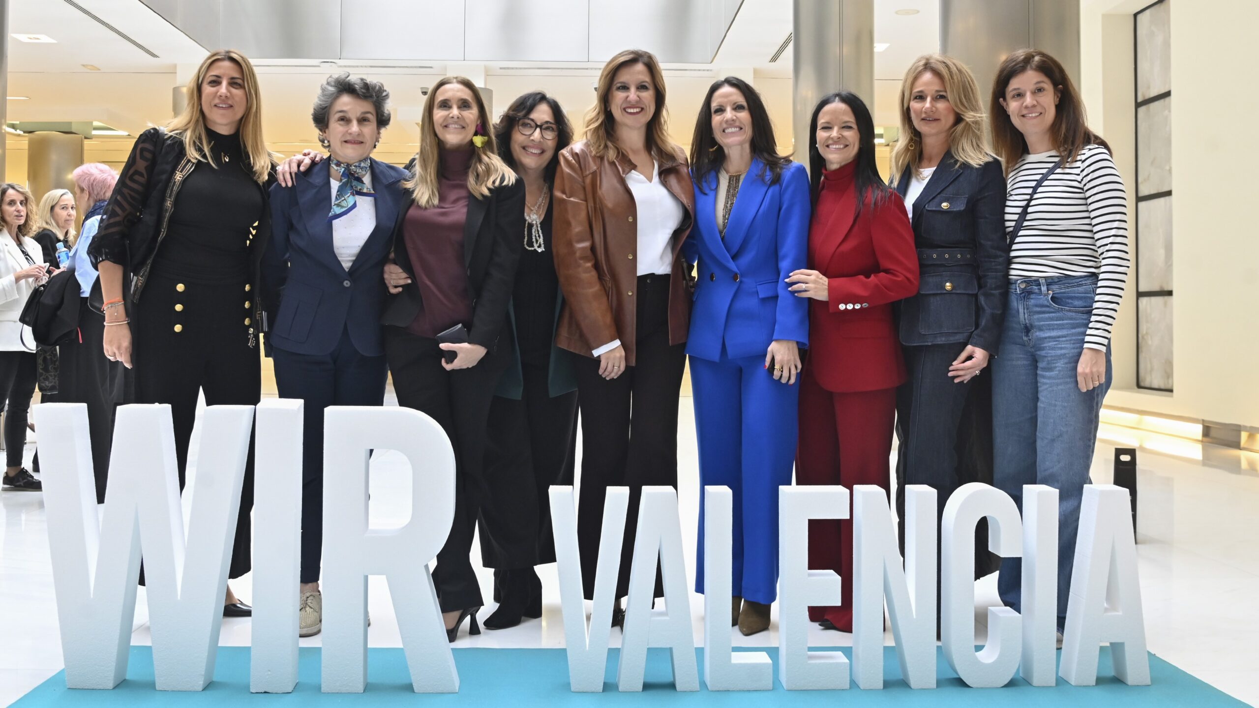 clausura-mujeres-comercio-minorista-women-in-retail-valència