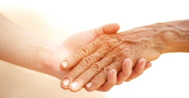 recursos-sociales-contra-la-soledad-no-deseada