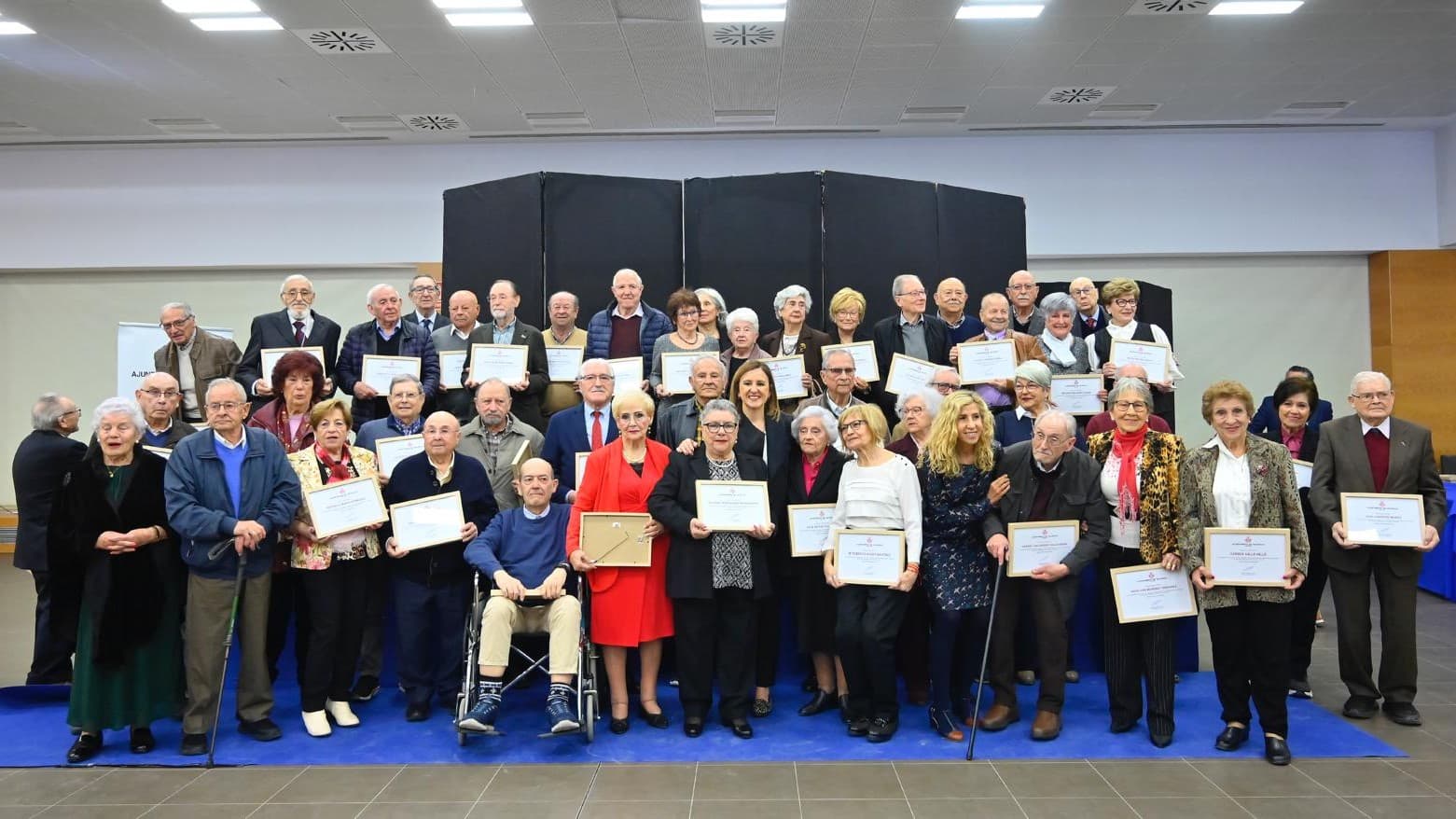 Valencia homenajea a las personas de mayor edad