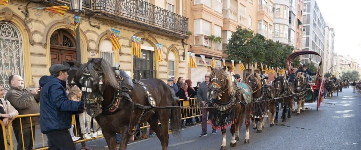Valencia quiere que la fiesta de Sant Antoni de la calle Sagunt sea reconocida como Fiesta de Interés Turístico Nacional